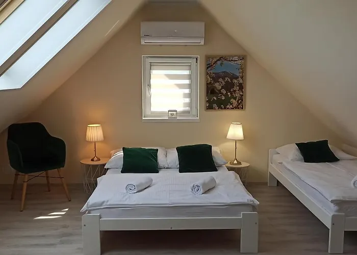 I U Doroty בית אירוח קרפאז'